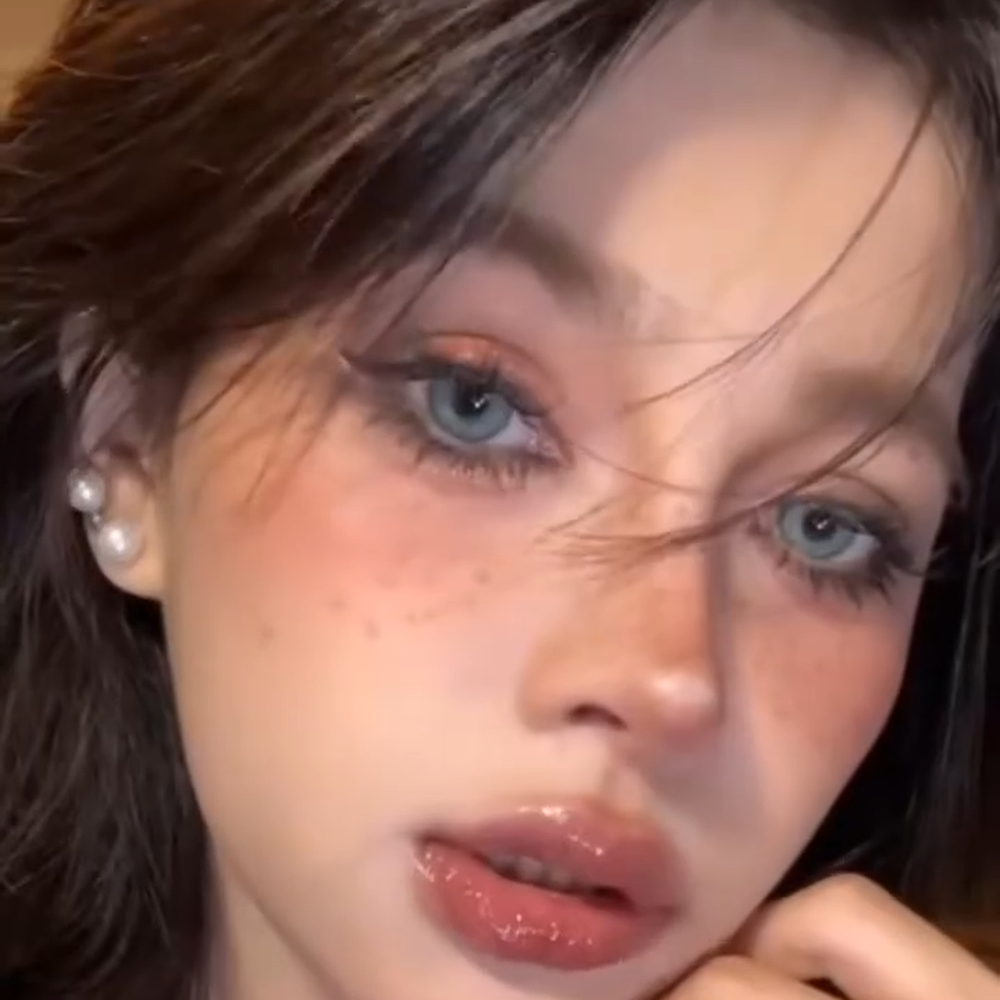 Stormy Ocean Blue colored contact lenses by Moxielens