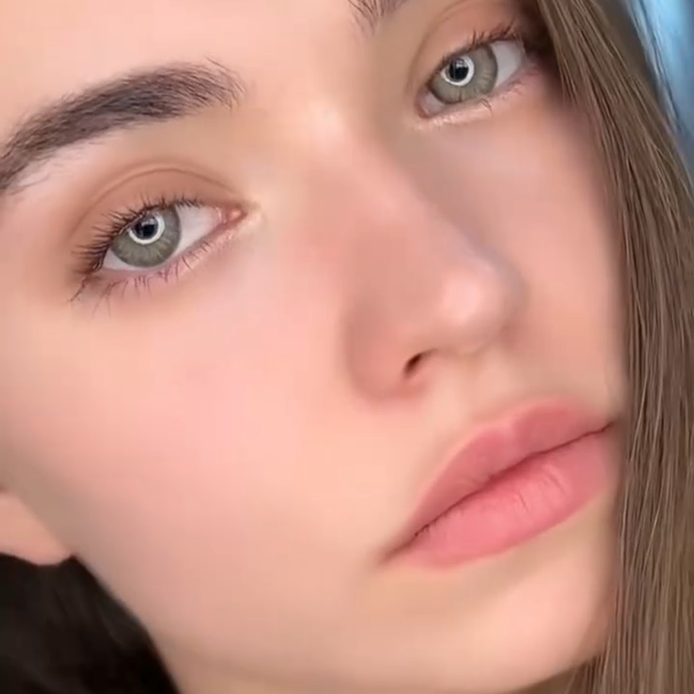 Aqua Veil Blue colored contact lenses by Moxielens