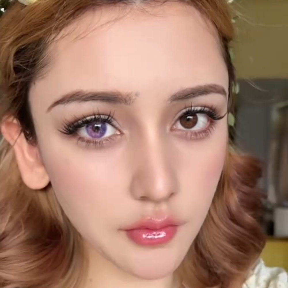 Lilac Moon Grey colored contact lenses by Moxielens