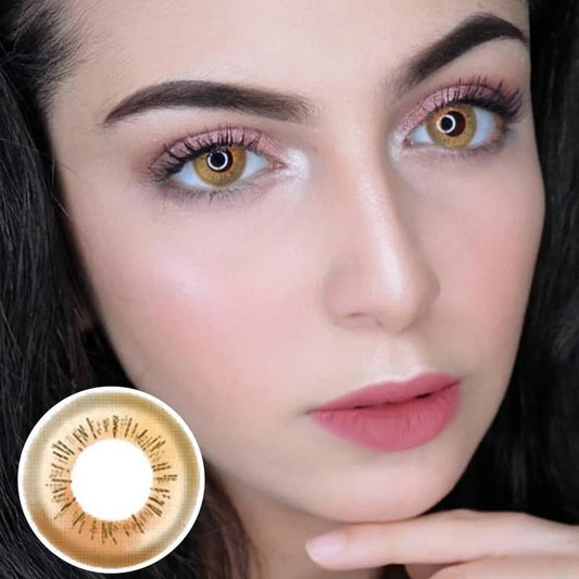 Honey brown (12 months) colored contact lenses