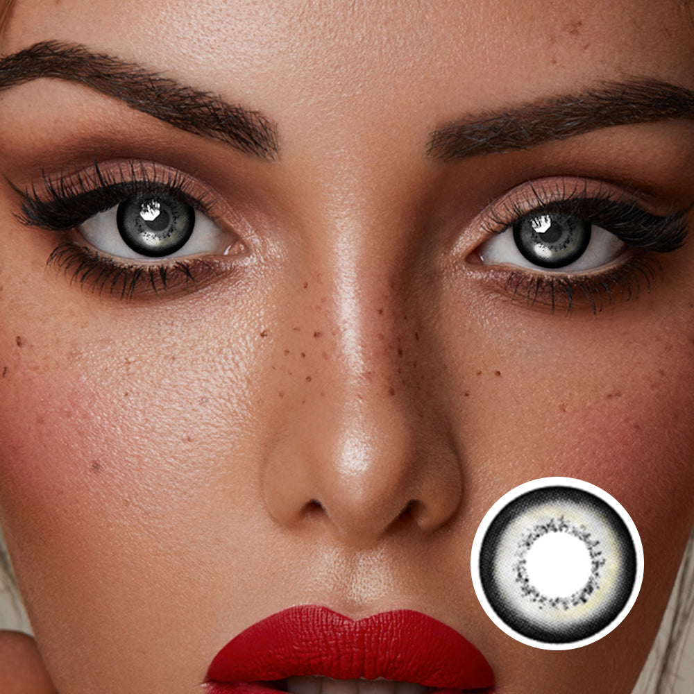 Cream Toast colored contact lenses by Moxielens