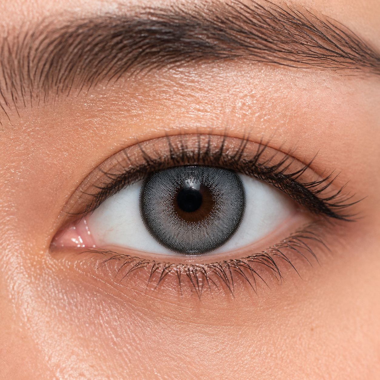 Smoke Ring Gray colored contacts - real-life daylight payoff with visible lens depth