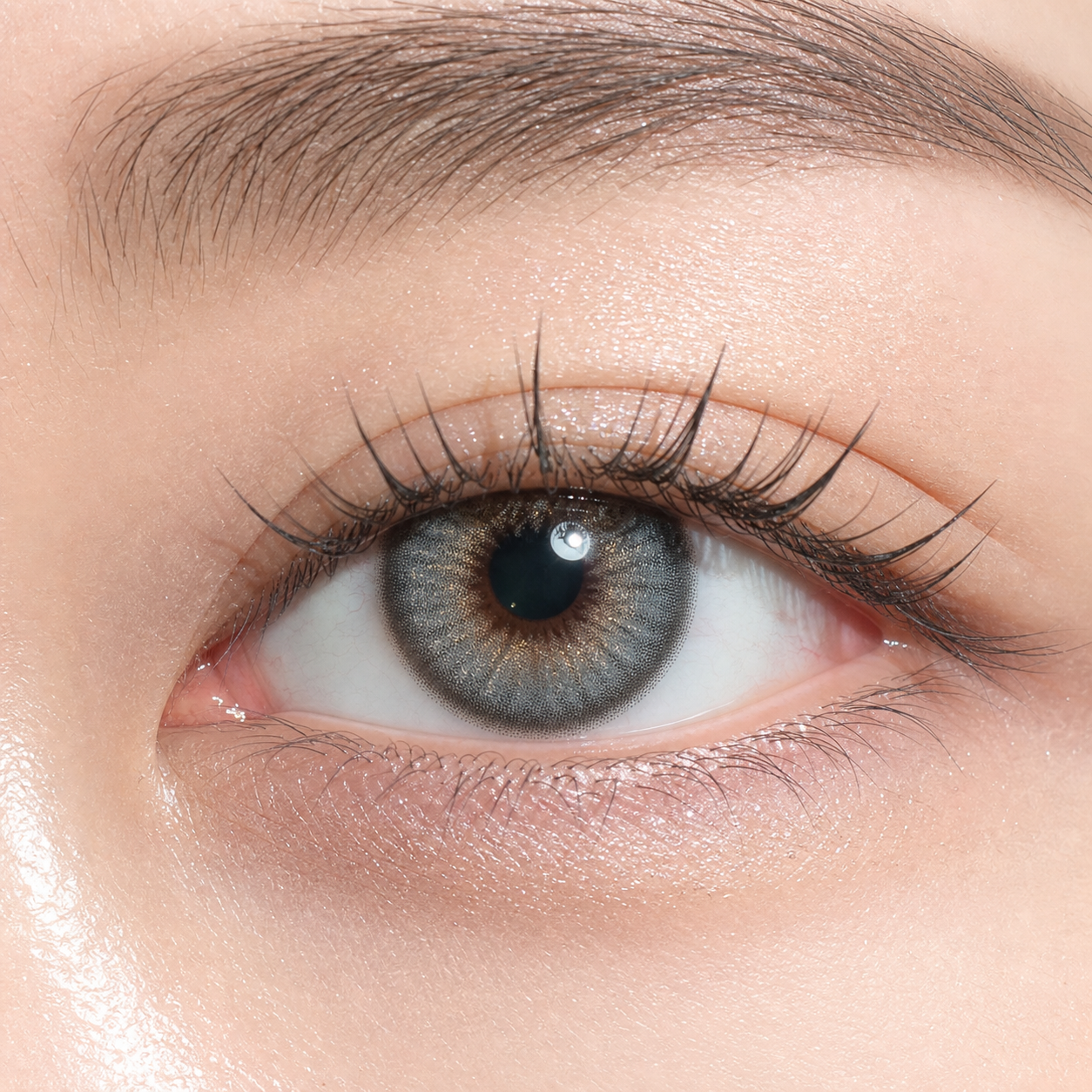 Pearl Water Gray colored contacts - real-life daylight payoff with visible lens depth
