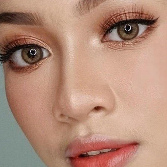 Natural brown gray (12 months) colored contact lenses